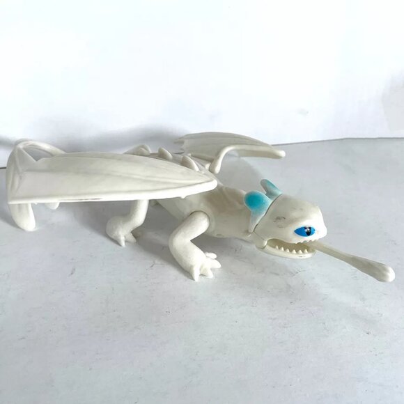 How to Train Your Dragon Figures Set Hiccup Astrid Light Fury Toothless Stormfly - Picture 9 of 16